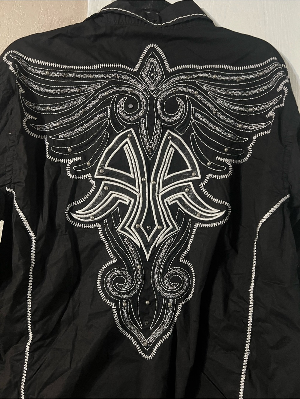 Men’s Roar Black Men's Dress Shirt-Lg with White Embroidered Design